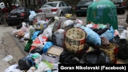 Đubre pored kontejnera u Skoplju, septembar 2025.