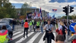 Hiljade studenata pešači od Beograda do Novog Sada