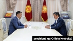 Сооронбай Жээнбеков и Садыр Жапаров. 