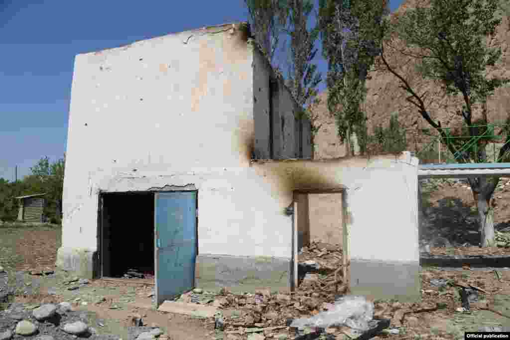 Исфара районундагы Чорку айыл өкмөтүнүн Кожалы (Хожаи Аъло) айылы, 2-май, 2021-жыл.