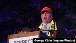 Brian Brown, un susținător american al lui George Simion, a venit să transmită publicului că nu va face doar America, ci și Europa măreață din nou.