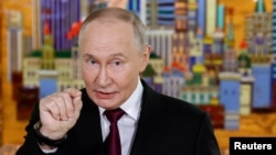 Аналитики отмечают, что Путин попытался превентивно переложить вину на Европу за отказ России от любых вариантов мирного плана