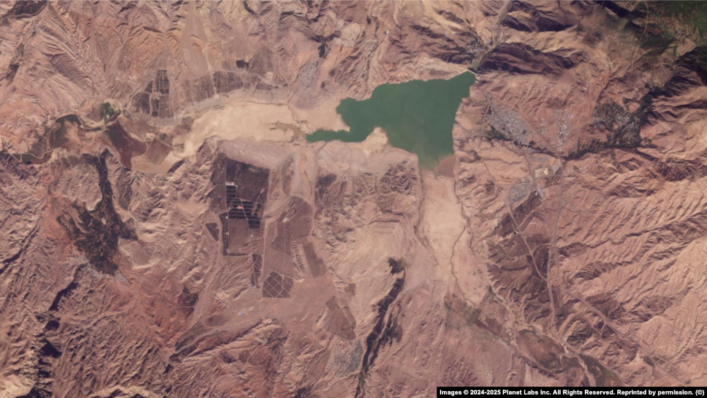 Diga Sefid Rud: Gjendet në provincën Gilan dhe kontribuon në ujitjen e tokave bujqësore, si dhe u ndihmon miliona banorëve për të gjitha fushat pjellore në veri të Iranit.