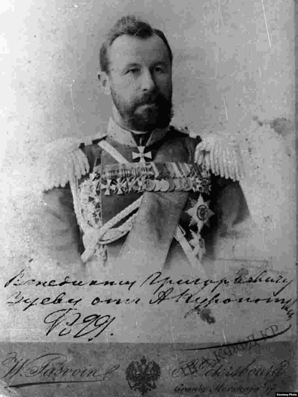 Түркестан крайынын генерал-губернатору А.Куропаткин. 1899-жыл.