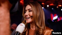 Dilan Yeșilgöz, succesorul premierului în exercițiu Mark Rutte la conducerea VVD, de centru-dreapta, nu exclude o colaborare cu partidul lui Geert Wilder.