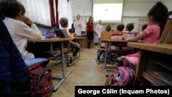 Elevii din școlile românești participă în ultimii ani la două programe: Școala altfel și Săptămâna Verde.