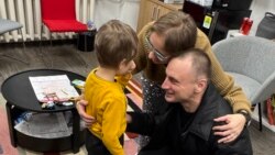 Jurnalistul RFE/RL Kuzneciuc a fost eliberat după mai mult de trei ani de închisoare în Belarus