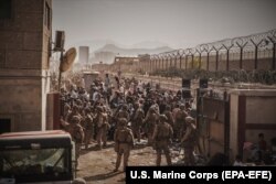 سربازان امریکایی در آخرین روز خروج از افغانستان - میدان هوایی کابل