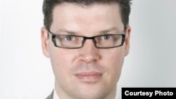 Ker-Lindzi: Do konačnog dogovora dalek put