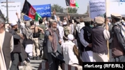 متقاعدین در حکومت پیشین نیز همواره از تعلل در پرداخت معاشات و امتیازات شان شکایت داشتند