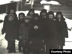 Діти спецпоселенців, Уcть-Єнісейський район, 1950-і роки