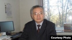 Медакадемиянын каза болгон аппарат башчысы Абдыкерим Гапаров