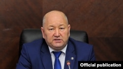 Жеңиш Разаков.