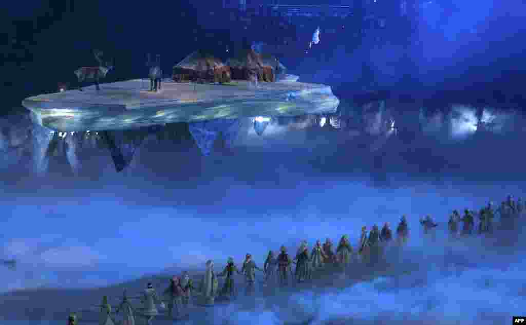 The ceremony included several floats illustrating Russia's diverse landscape.