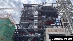 Таштандыны кайра иштетүү заводунун курулушу. 