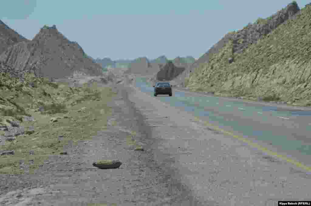 A view of Makran Coastal Highway, which connects the region to the southern Pakistani seaport city of Karachi.