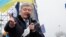 Порошенко повернувся в Україну: відео з аеропорту «Київ» (відео)