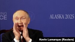 Очільник Росії Путін під час переговорів із президентом США Дональдом Трампом. Аляска, 15 серпня 2025 року