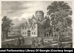 ბიჭვინთის კათედრალი აფხაზეთში. მხატვარი ამბობს, ნიკოლოზ პირველმა ბრძანა ტაძარი აღედგინათ, მაგრამ „მე ის ისეთი დავხატე, როგორც შეკეთებამდე იყო. სახურავი დაშლილია და გუმბათს ბროწეულის ხეები ფარავს“.