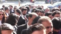 وکیلانو او فعالانو اسلام اباد کې د پښتنو د ګرفتاریو پرضد لاریون کړی
