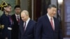 Președintele rus, Vladimir Putin, și președintele chinez, Xi Jinping, la Kremlin, pe 8 mai 2025.