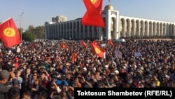 5-октябрдагы парламенттик шайлоонун жыйынтыгына карата нааразылык акциясы. Бишкек, 2020-жыл. 