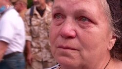 «Ми тут, бо він із нами» – мати одного з «кіборгів» під час маршу захисників (відео)