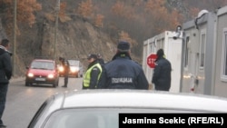 Pika kufitare Kosovë-Serbi, në Jarinje, 20 dhjetor 2012.           