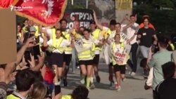 'Cilj nam je da probudimo Evropu': Studenti maratonci iz Srbije po dolasku u Brisel