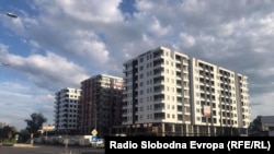 Скопје, згради, Аеродром (Илустративна фотографија)