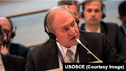 აშშ-ის ელჩი ეუთოში ჯეიმს გილმორი