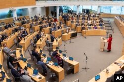 Інга Ругінене выступае ў Сейме Літвы перад галасаваньнем за яе прызначэньне, 26 жніўня 2025 году