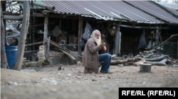 Emin Bektic locuiește în satul bosniac Jasenova, în care, înainte de război, erau 80 de oameni.