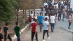 Diňle: “Türkmen režimi ‘ideal we baky diktaturanyň’ möhüm şertlerini bozýar” – synçy