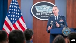 «За нашими оцінками, кілька сотень сил КНДР зазнали втрат або кілька сотень втрат, які варіюються від вбитих в бою до поранених», – сказав Пет Райдер