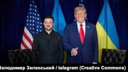 Американскиот претседател Доналд Трамп за време на средбата со украинскиот претседател Володимир Зеленски во Њујорк, 23 септември 2025 година