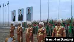 Торжественная церемонии начала строительных работ по проекту ТАПИ на афганском участке газопровода, который соединит Туркменистан через Афганистан с Пакистаном и Индией, недалеко от города Серхетабат, февраль, 2018