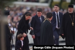 Nicușor Dan, președintele României, și familia, la Catedrala Națională, duminică, 26 octombrie 2025.
