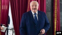 ალიაქსანდრ ლუკაშენკა: 83.47%