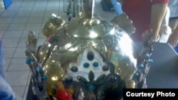 Корона - несостоявшийся подарок от Мавлонхона Тураева президенту Исламу Каримову.