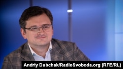 «Росія не змогла просунути «русский мир» в Україні танками. І м’якою силою не зможе. «Русский мир» – це одноманітність, у якій немає нікого, крім росіян», – заявив міністр закордонних справ Дмитро Кулеба