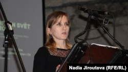 Дагыстан адвокаты һәм хокук яклаучы Сапият Магомедова Прагада чыгыш ясый