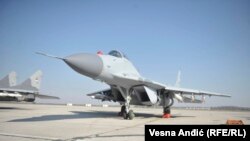 MiG-ovi na batajničkom aerodoromu