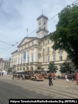 Міська Ратуша, де писався Акт відновлення Української Держави