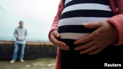 Кыргызстанда “карын энени” пайдаланып  балалуу болгондордун саны канча экени белгисиз.