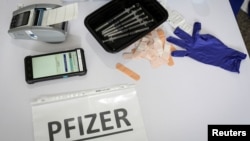 Головний експерт з інфекційних захворювань Ентоні Фаучі сказав, що вакцини для дітей віком від 5 до 11 років, ймовірно, будуть доступні в першій половині листопада