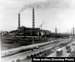 Общий вид на ТЭЦ Бишкека. 1970 год.