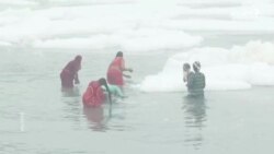 هند کې د یمنا سیند ککړتیا مذهبي مراسم اغېزمن کړي