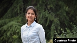 Зеварбону Рауфӣ