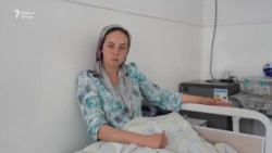 "Мекушам гуфта, ба девор зер кард"